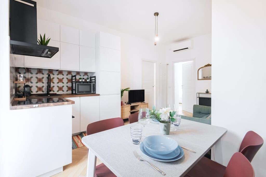 Easylife - Apartment With Balcony Near Navigli Mailand Exterior foto
